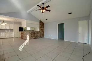 11830 Mulholland Dr, Meadows Place, TX 77477 - Photo 8