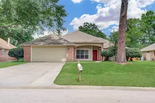 1717 Cantrell Blvd, Conroe, TX 77301 - Photo 2