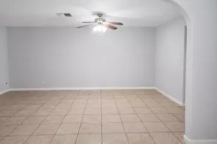 2118 17th Ave, Texas City, TX 77590 - Photo 4