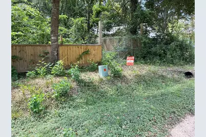 1712 N Travis Avenue, Cleveland, TX 77327 - Photo 1