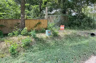 1712 N Travis Ave, Cleveland, TX 77327 - Photo 1