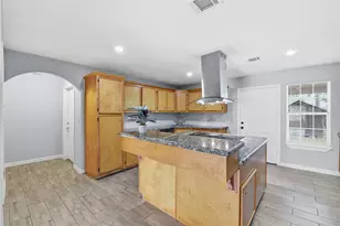 6203 Gaston St, Houston, TX 77016 - Photo 8
