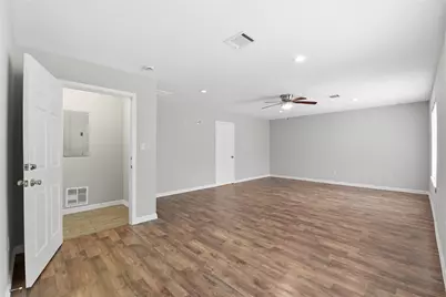 6203 Gaston Street, Houston, TX 77016 - Photo 12