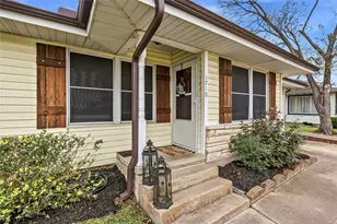 1710 Cavitt Ave, Bryan, TX 77801 - Photo 1