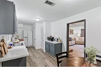 1710 Cavitt Avenue, Bryan, TX 77801 - Photo 8