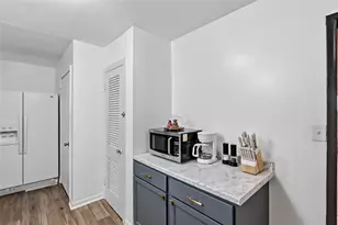 1710 Cavitt Ave, Bryan, TX 77801 - Photo 10