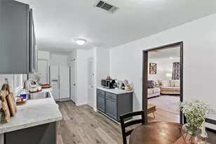 1710 Cavitt Ave, Bryan, TX 77801 - Photo 8
