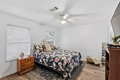 1710 Cavitt Avenue, Bryan, TX 77801 - Photo 18