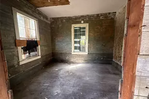 1220 34th St, Galveston, TX 77550 - Photo 14