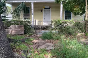 1220 34th St, Galveston, TX 77550 - Photo 2