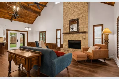 312 Springwood Drive, Conroe, TX 77385 - Photo 8