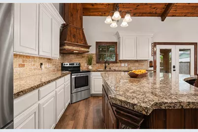 312 Springwood Drive, Conroe, TX 77385 - Photo 16