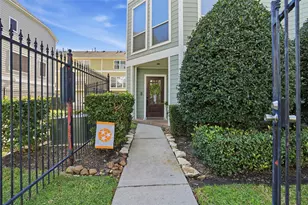 1250 W 18th St, Houston, TX 77008 - Photo 4