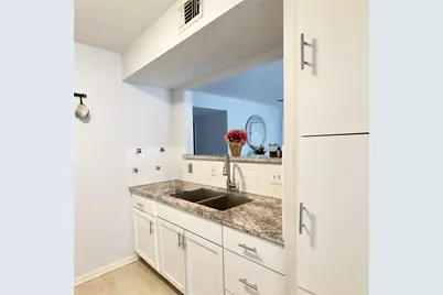 16111 Aspenglenn Drive #208, Houston, TX 77084 - Photo 6
