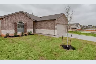 12388 Hackberry Dr, Willis, TX 77318 - Photo 2