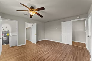 25 2nd Ave N, Texas City, TX 77590 - Photo 12