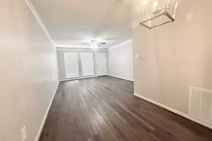 500 Willow Dr, Lake Jackson, TX 77566 - Photo 4