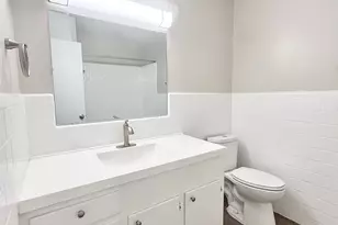 500 Willow Dr, Lake Jackson, TX 77566 - Photo 12
