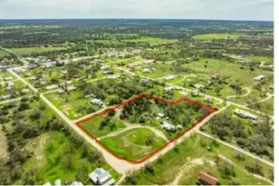 283 N 2nd St, Harper, TX 78631 - Photo 30