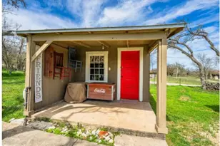 283 N 2nd St, Harper, TX 78631 - Photo 24