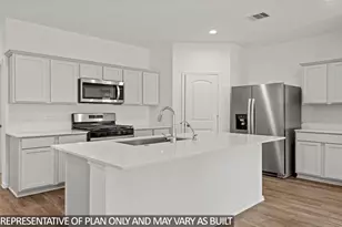 16776 Country Roots Ave, Conroe, TX 77302 - Photo 2