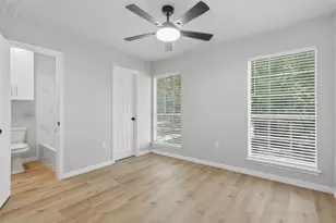 1515 Sandy Springs Rd, Houston, TX 77042 - Photo 12