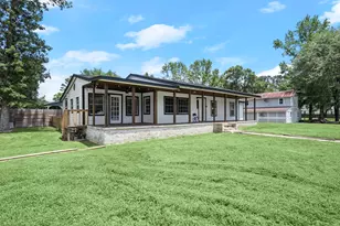 19101 Oak Canyon Dr, Conroe, TX 77385 - Photo 4