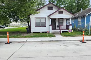 1603 Saulnier St, Houston, TX 77019 - Photo 1