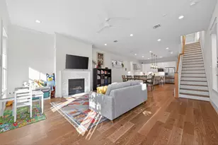 515 W 25th St, Houston, TX 77008 - Photo 4