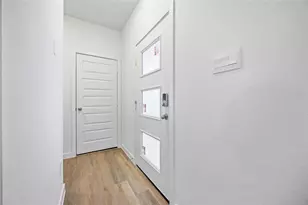 1062 Wheatley Oak Ln, Houston, TX 77091 - Photo 2