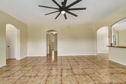 114 Mustang Stampede Drive, La Marque, TX 77568 - Photo 12