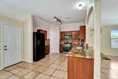 114 Mustang Stampede Drive, La Marque, TX 77568 - Photo 16