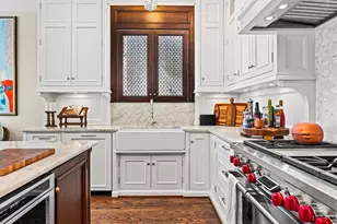 2017 Dryden Rd, Houston, TX 77030 - Photo 16