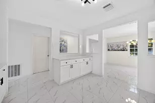 12026 Sela Ln, Houston, TX 77072 - Photo 14
