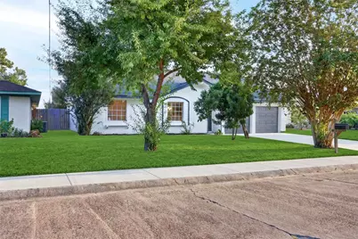 12026 Sela Lane, Houston, TX 77072 - Photo 4