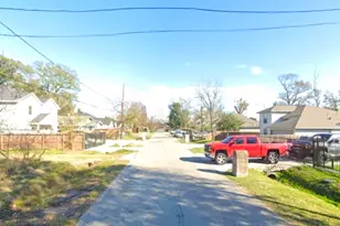 934 Marcolin St, Houston, TX 77088 - Photo 2