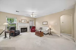 30 N Dragonwood Pl, The Woodlands, TX 77381 - Photo 12