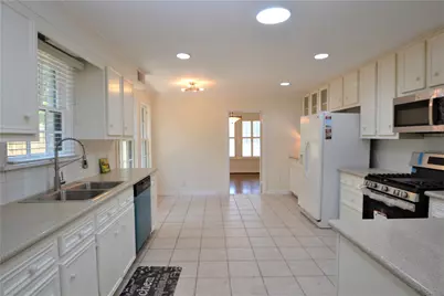 2135 Bissonnet Street, Houston, TX 77005 - Photo 14