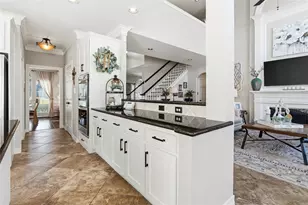 7910 Fall River Ct, Sugar Land, TX 77479 - Photo 14