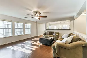 3711 Norwood Glen Ln, Friendswood, TX 77546 - Photo 8