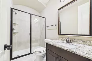2323 Darden Springs Ln, Friendswood, TX 77546 - Photo 20