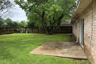 17234 Heritage Bay Dr, Webster, TX 77598 - Photo 26