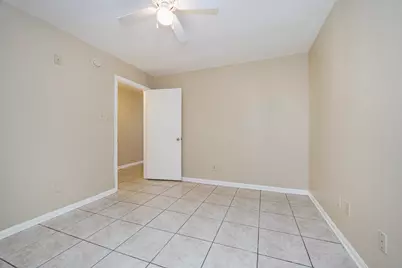 7315 Foxside Lane, Humble, TX 77338 - Photo 4