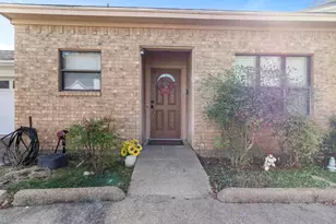 1401 Ave O, Huntsville, TX 77340 - Photo 2