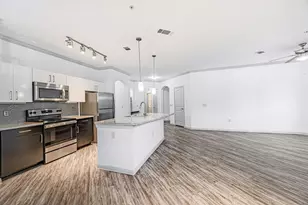 8877 Lakes at 610 Dr, Houston, TX 77054 - Photo 10