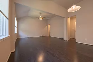8435 Sunset Horizon Dr, Baytown, TX 77521 - Photo 6