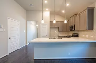 8435 Sunset Horizon Dr, Baytown, TX 77521 - Photo 4