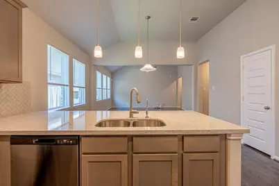 8435 Sunset Horizon Drive, Baytown, TX 77521 - Photo 2