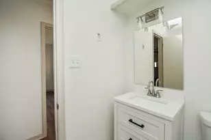 96 Panorama Dr, Conroe, TX 77304 - Photo 12