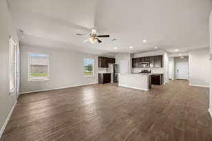 8002 Tamarind Ln, Baytown, TX 77521 - Photo 12